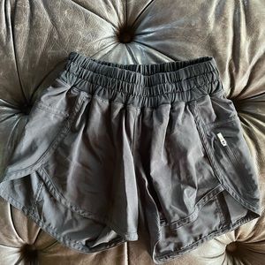 LULULEMON BLACK SHORTS
